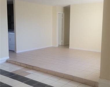 4617 Stacey Avenue - Photo Thumbnail 6