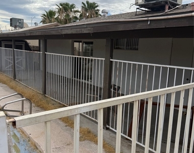 4617 Stacey Avenue - Photo Thumbnail 17