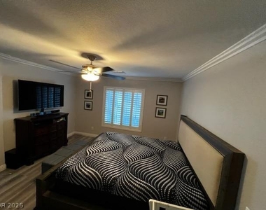 8524 Caladium Court - Photo Thumbnail 10