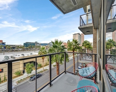 353 E Bonneville Avenue - Photo Thumbnail 20