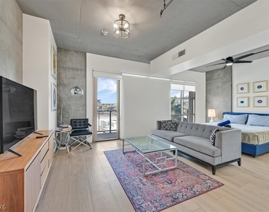 353 E Bonneville Avenue - Photo Thumbnail 4