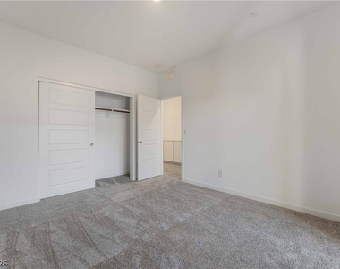 2558 Venetia Pointe Street - Photo Thumbnail 18