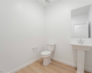 2558 Venetia Pointe Street - Photo Thumbnail 8