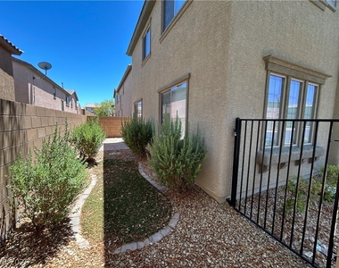 8961 Appellation Avenue - Photo Thumbnail 16