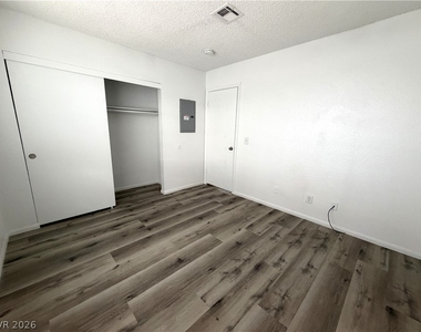 2724 Aarondavid Drive - Photo Thumbnail 8