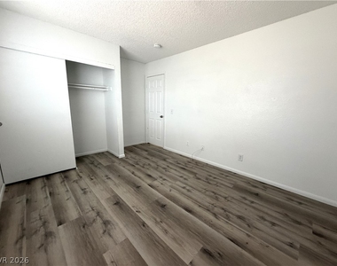 2724 Aarondavid Drive - Photo Thumbnail 5