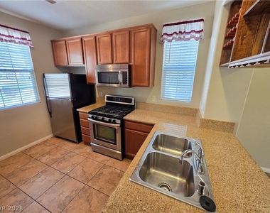 9115 Mount Wilson Street - Photo Thumbnail 6