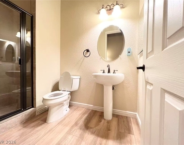 2105 Eaglepath Circle - Photo Thumbnail 12