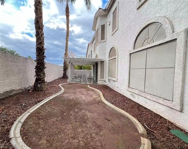 2105 Eaglepath Circle - Photo Thumbnail 33