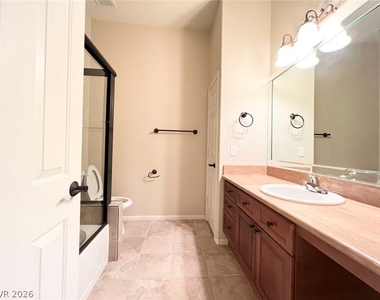 2105 Eaglepath Circle - Photo Thumbnail 28