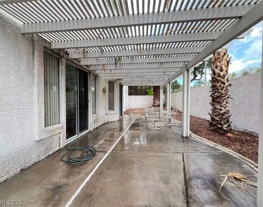 2105 Eaglepath Circle - Photo Thumbnail 31