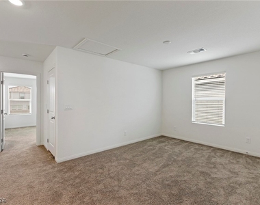 10183 Glowing Amber Street - Photo Thumbnail 21