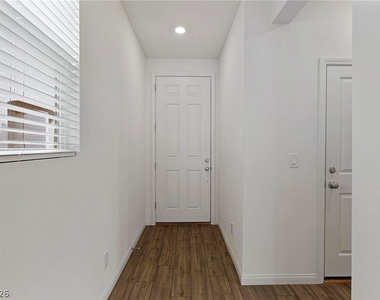 10183 Glowing Amber Street - Photo Thumbnail 7