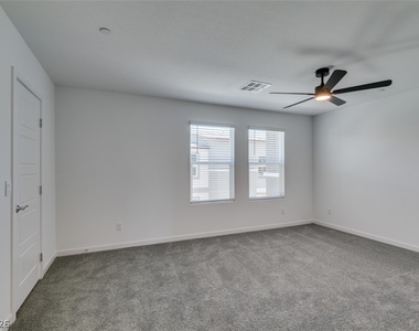 9849 Hidden Pass Avenue - Photo Thumbnail 32