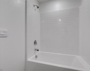 9849 Hidden Pass Avenue - Photo Thumbnail 31