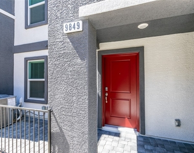 9849 Hidden Pass Avenue - Photo Thumbnail 4