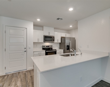 9849 Hidden Pass Avenue - Photo Thumbnail 22