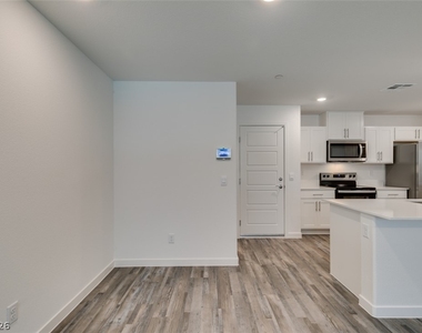 9849 Hidden Pass Avenue - Photo Thumbnail 17