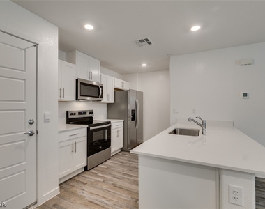 9849 Hidden Pass Avenue - Photo Thumbnail 23