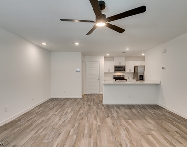 9849 Hidden Pass Avenue - Photo Thumbnail 16