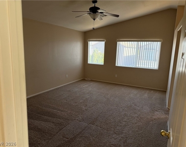 9412 Santana Siesta Avenue - Photo Thumbnail 7