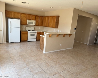 9412 Santana Siesta Avenue - Photo Thumbnail 5