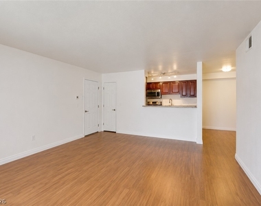 2606 S Durango Drive - Photo Thumbnail 9