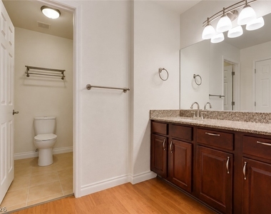 2606 S Durango Drive - Photo Thumbnail 22