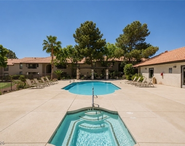 2606 S Durango Drive - Photo Thumbnail 4