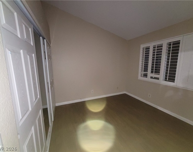 2458 Color Canyon Way - Photo Thumbnail 32