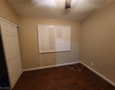 2458 Color Canyon Way - Photo Thumbnail 25
