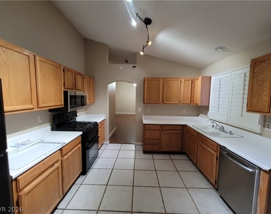 2458 Color Canyon Way - Photo Thumbnail 15