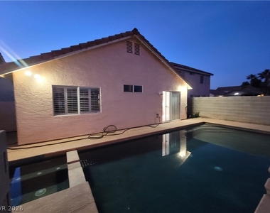 2458 Color Canyon Way - Photo Thumbnail 5