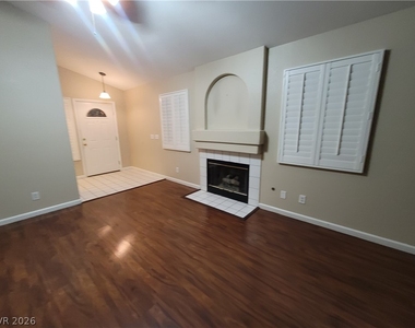 2458 Color Canyon Way - Photo Thumbnail 12