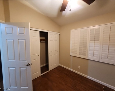 2458 Color Canyon Way - Photo Thumbnail 26