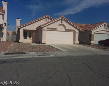 2458 Color Canyon Way - Photo Thumbnail 4
