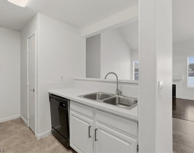 5125 W Reno Avenue - Photo Thumbnail 6