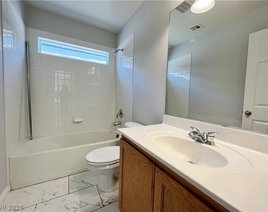 1627 Bamboo Rain Avenue - Photo Thumbnail 17