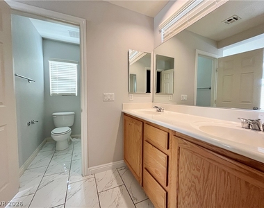 1627 Bamboo Rain Avenue - Photo Thumbnail 12