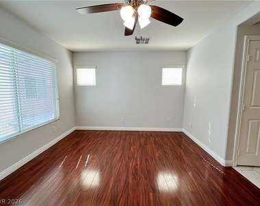 1627 Bamboo Rain Avenue - Photo Thumbnail 9