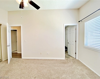 704 Callahan Point Drive - Photo Thumbnail 13