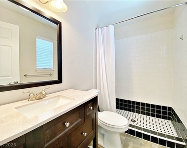 704 Callahan Point Drive - Photo Thumbnail 14