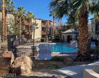 4400 S Jones Boulevard - Photo Thumbnail 11
