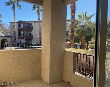 4400 S Jones Boulevard - Photo Thumbnail 9