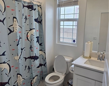 134 Cameron Chase Avenue - Photo Thumbnail 12