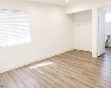 2308 Angelfire Street - Photo Thumbnail 19