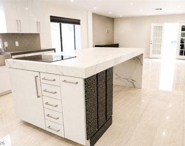 2308 Angelfire Street - Photo Thumbnail 7