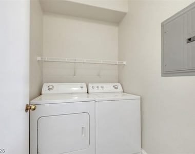 721 Peachy Canyon Circle - Photo Thumbnail 13