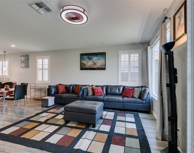 3496 Calentina Avenue - Photo Thumbnail 12