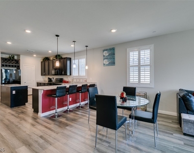 3496 Calentina Avenue - Photo Thumbnail 17